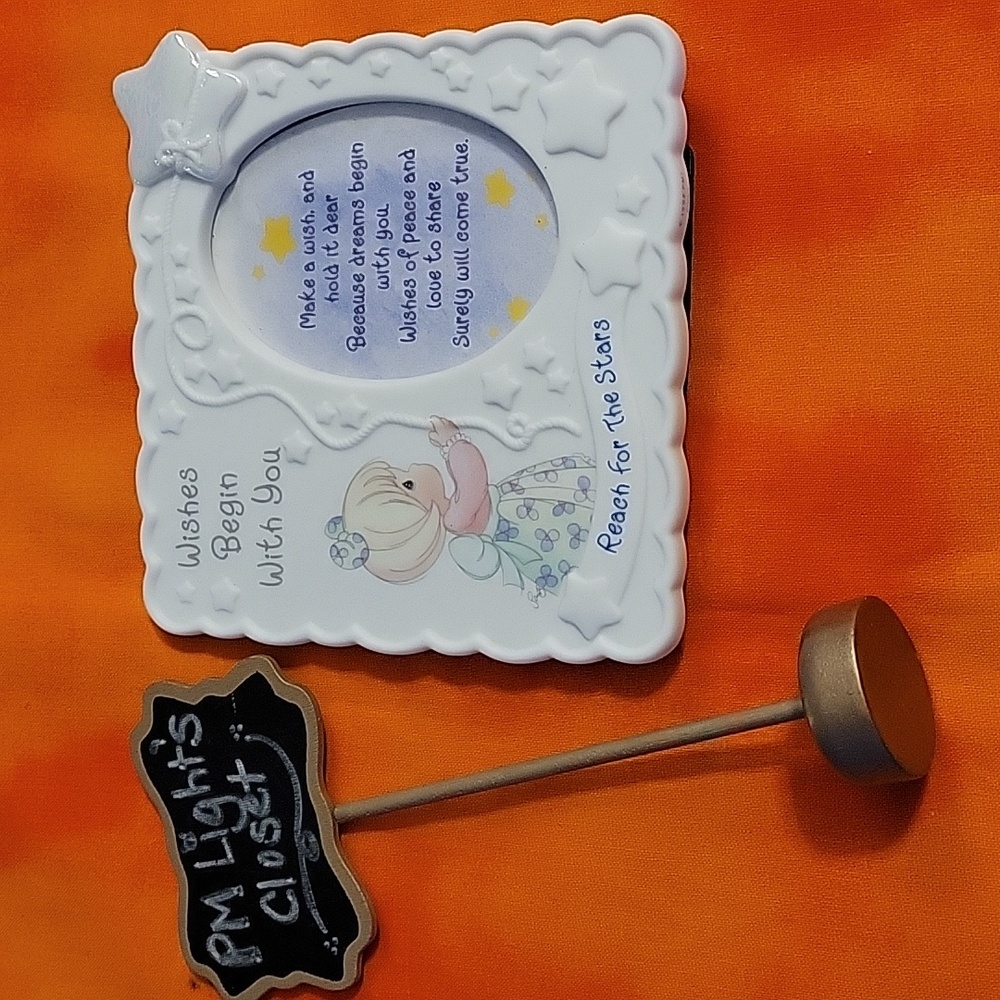 Precious Moments Vintage Picture Frame "Wishes Begin with You" Enesco 1998